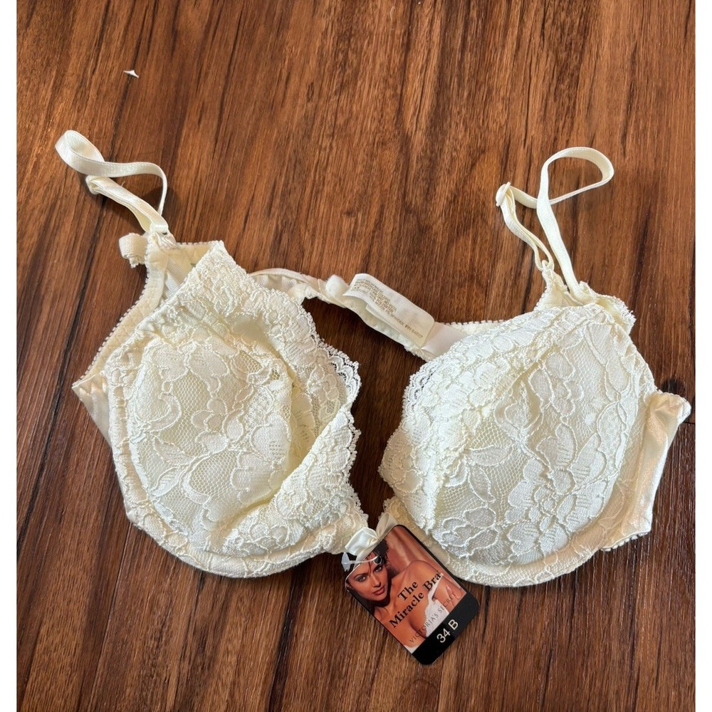Vintage Victoria's Secret The miracle Bra 34B Cream Lace 6216 New